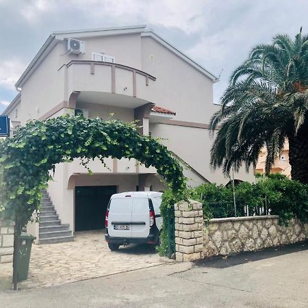Apartments Palma ノヴァリャ エクステリア 写真