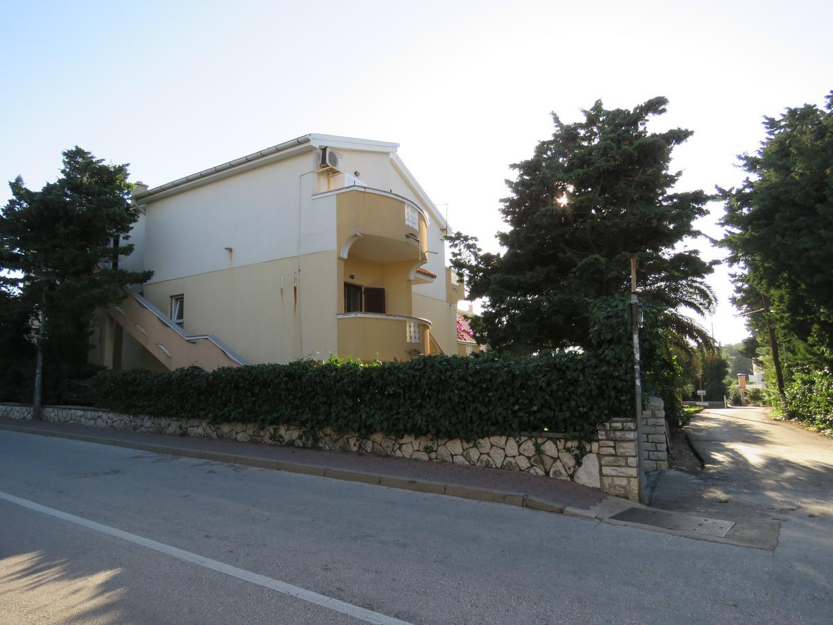 Apartments Palma ノヴァリャ エクステリア 写真