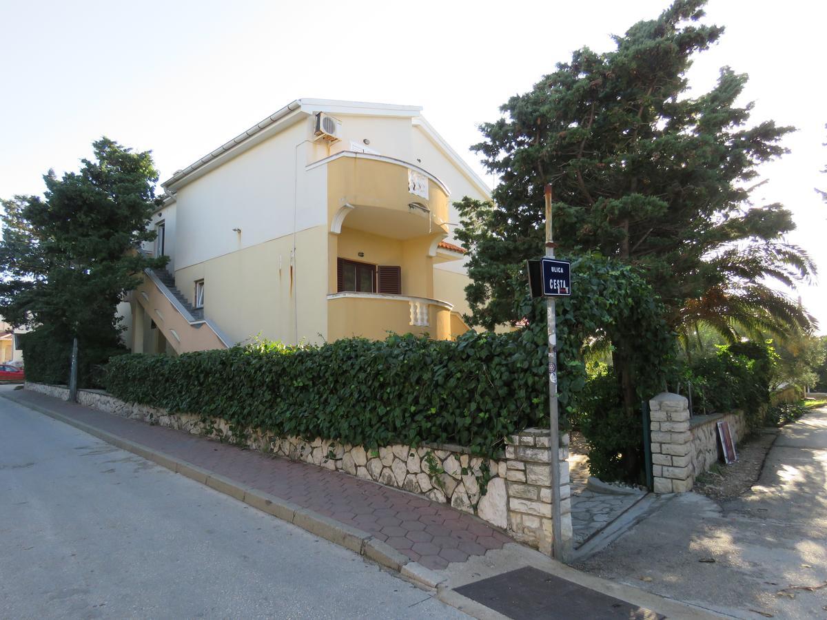 Apartments Palma ノヴァリャ エクステリア 写真
