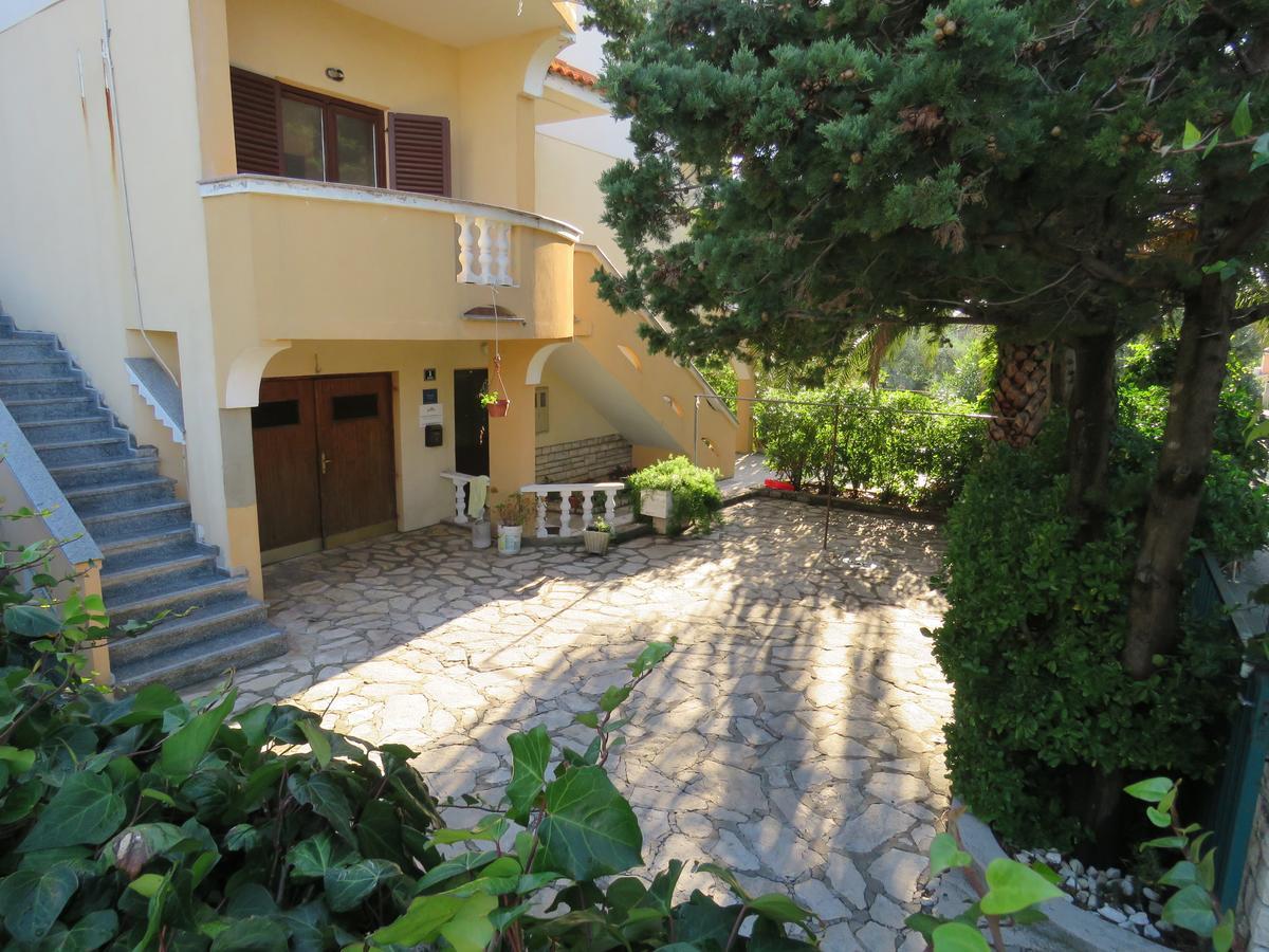 Apartments Palma ノヴァリャ エクステリア 写真